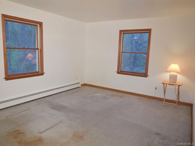 617 Burlingham Road, Bloomingburg, NY 12721