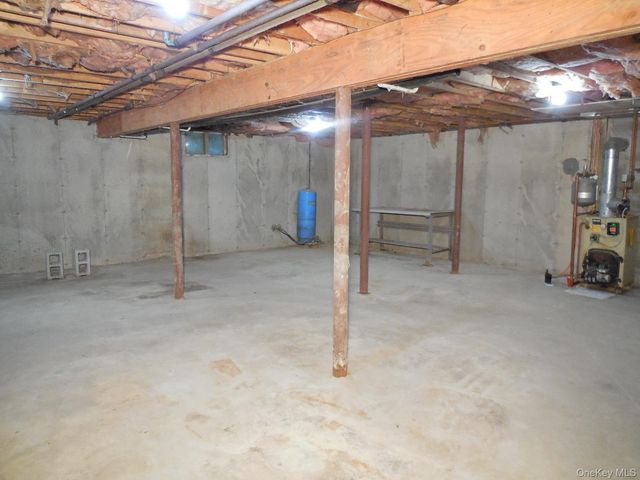 617 Burlingham Road, Bloomingburg, NY 12721