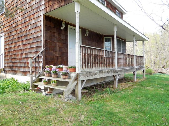 617 Burlingham Road, Bloomingburg, NY 12721