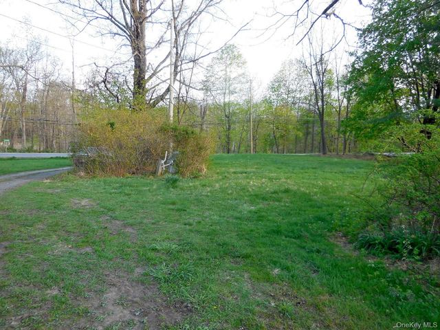 617 Burlingham Road, Bloomingburg, NY 12721