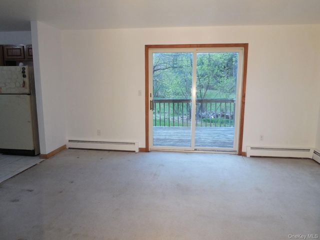 617 Burlingham Road, Bloomingburg, NY 12721