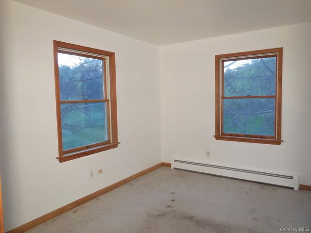 617 Burlingham Road, Bloomingburg, NY 12721