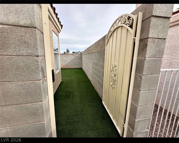 8024 Tulum Court, Las Vegas, NV 89145