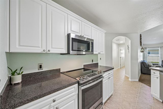 3938 LOVERING AVENUE, North Port, FL 34286