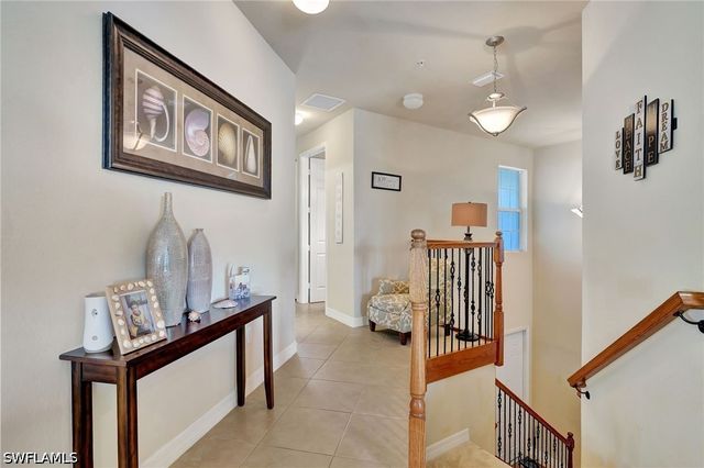 6548 Monterey PT 204, Naples, FL 34105