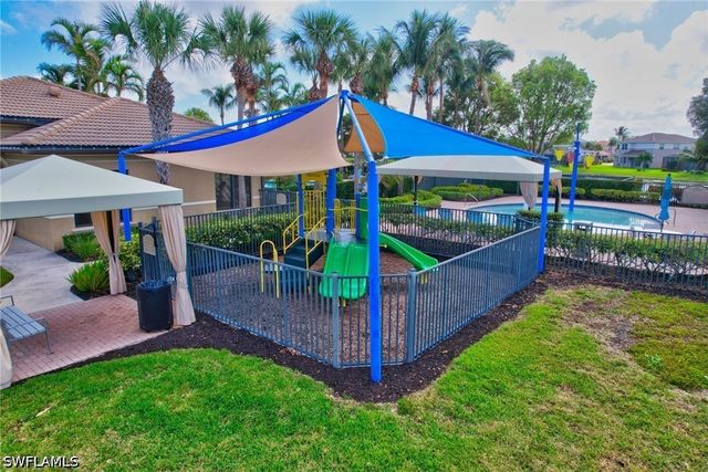 6548 Monterey PT 204, Naples, FL 34105
