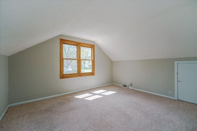 8127 1st Avenue S, Bloomington, MN 55420