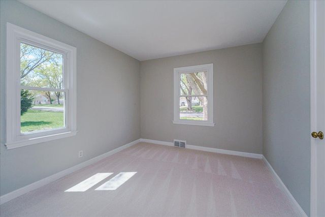 8127 1st Avenue S, Bloomington, MN 55420