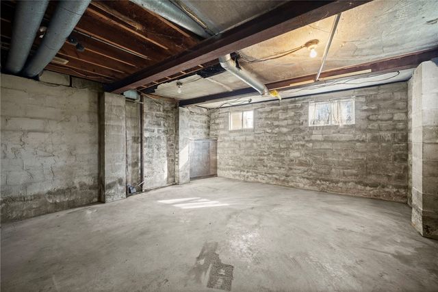 400 Locust St, Masontown, PA 15461