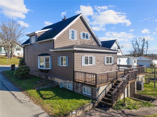 400 Locust St, Masontown, PA 15461