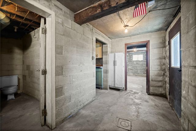 400 Locust St, Masontown, PA 15461