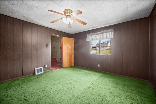 400 Locust St, Masontown, PA 15461