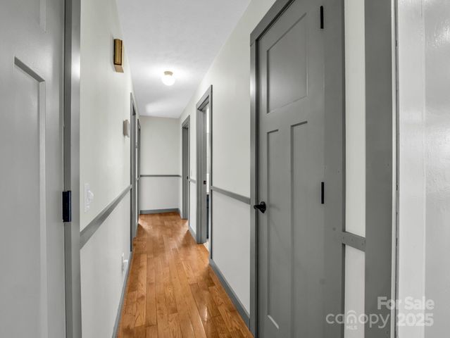 1717 Glenheath Drive, Hendersonville, NC 28791