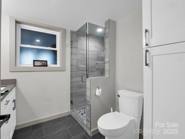 1717 Glenheath Drive, Hendersonville, NC 28791