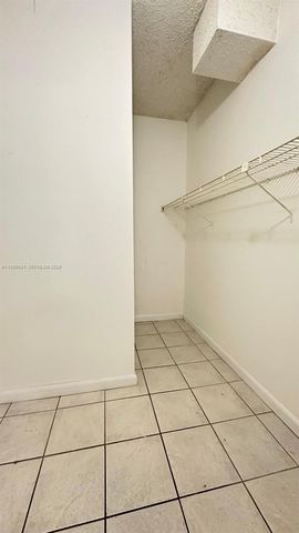 7125 NW 186th St B110, Hialeah, FL 33015