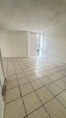 7125 NW 186th St B110, Hialeah, FL 33015