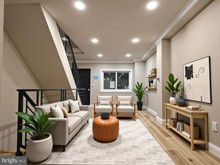 2563 EMERALD ST, Philadelphia, PA 19125