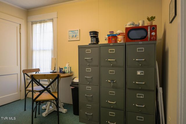 1616 Blountville Boulevard, Blountville, TN 37617