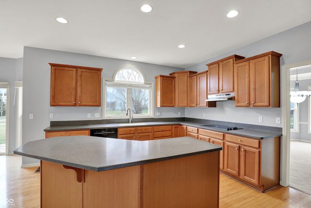 15347 Evanston Close, Noblesville, IN 46062