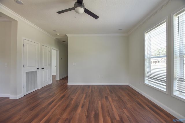 214 Fern Bank Drive, Hazel Green, AL 35750