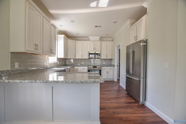 214 Fern Bank Drive, Hazel Green, AL 35750