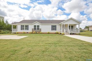 214 Fern Bank Drive, Hazel Green, AL 35750