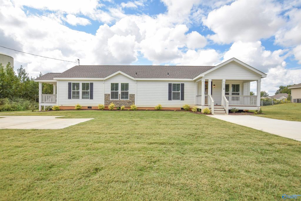 214 Fern Bank Drive, Hazel Green, AL 35750