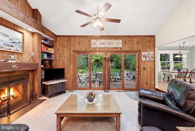 21283 SMOKEHOUSE CT, Ashburn, VA 20147