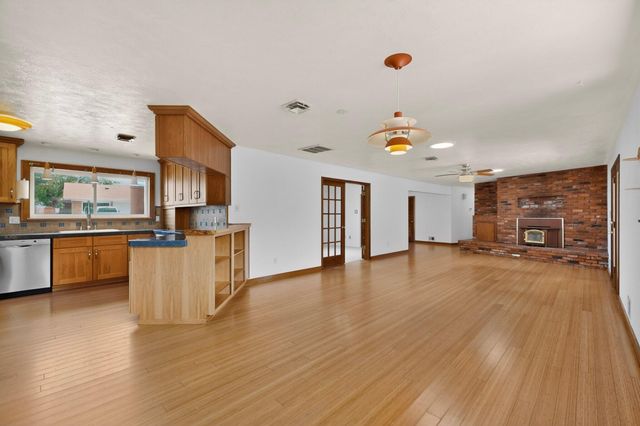 2913 Avenida Nevada NE, Albuquerque, NM 87110