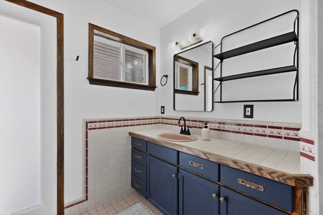 2913 Avenida Nevada NE, Albuquerque, NM 87110