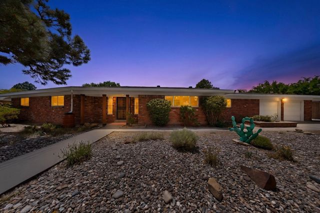 2913 Avenida Nevada NE, Albuquerque, NM 87110