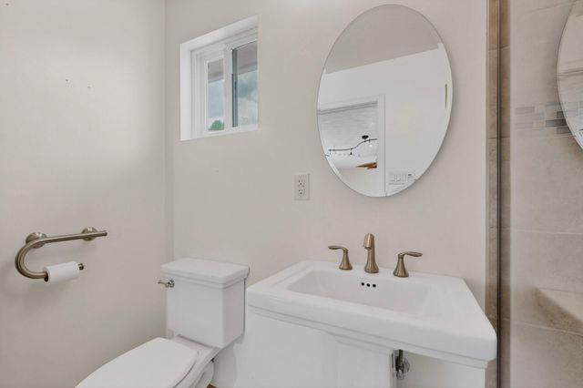 2913 Avenida Nevada NE, Albuquerque, NM 87110