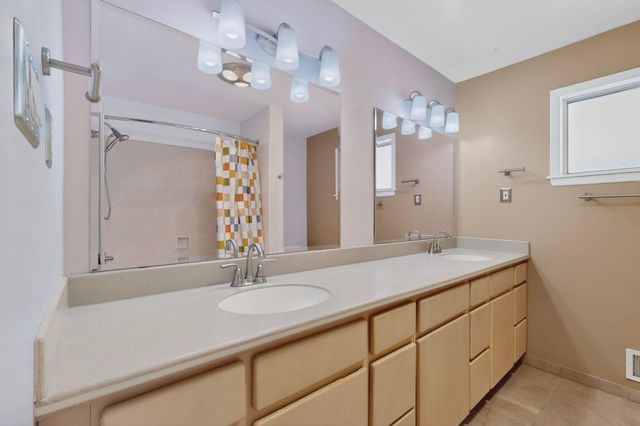 2913 Avenida Nevada NE, Albuquerque, NM 87110
