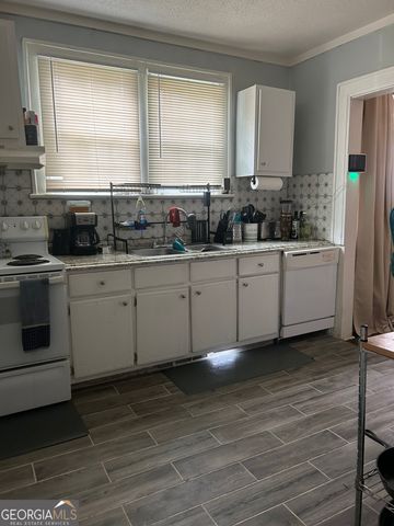 2448 Beech Avenue, Macon, GA 31204