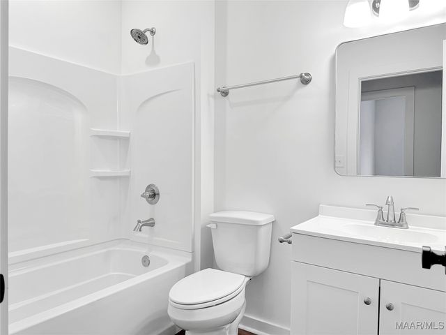 778 Castaway Island Road, Eclectic, AL 36024