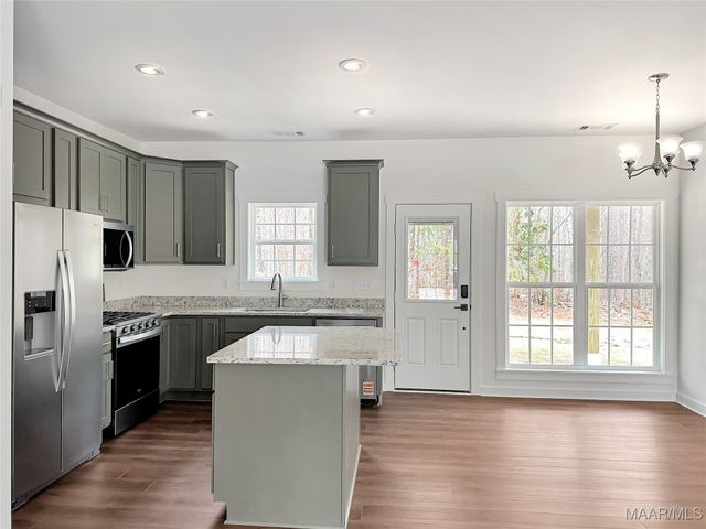 778 Castaway Island Road, Eclectic, AL 36024