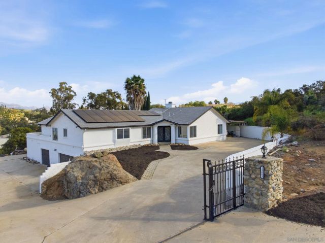 13883 Sage Mountain Ln, Jamul, CA 91935