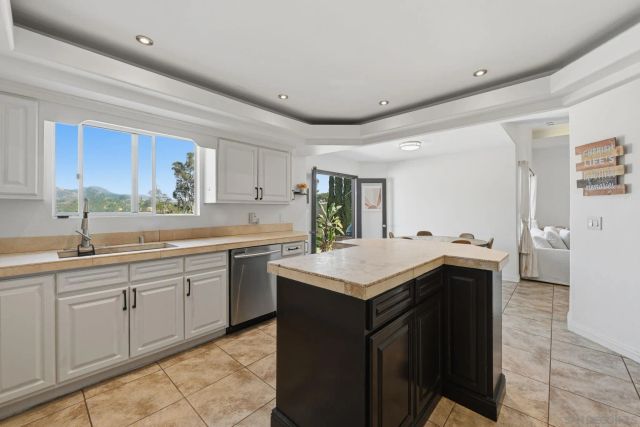 13883 Sage Mountain Ln, Jamul, CA 91935