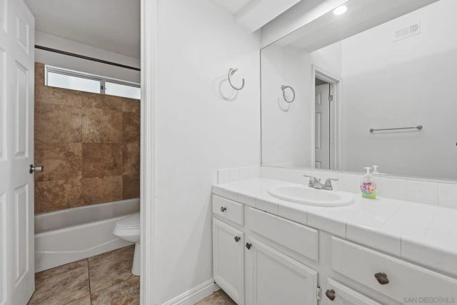 13883 Sage Mountain Ln, Jamul, CA 91935