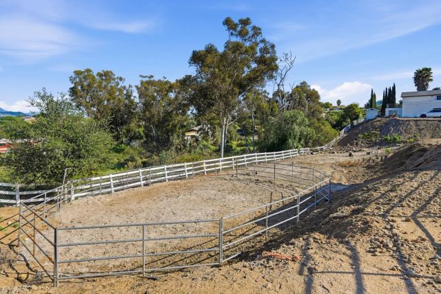 13883 Sage Mountain Ln, Jamul, CA 91935