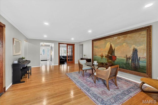 13290 Kenroyal Drive, St Louis, MO 63131