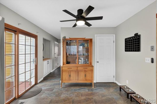 13290 Kenroyal Drive, St Louis, MO 63131