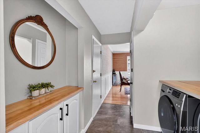 13290 Kenroyal Drive, St Louis, MO 63131