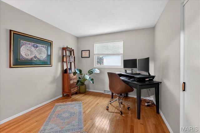 13290 Kenroyal Drive, St Louis, MO 63131