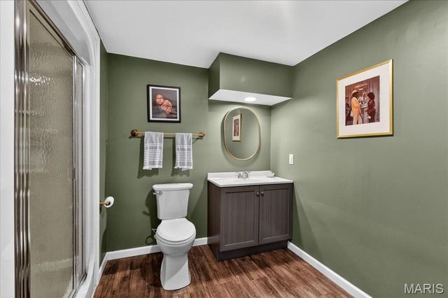 13290 Kenroyal Drive, St Louis, MO 63131