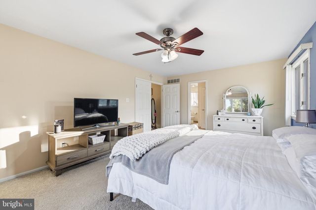 3 SWEET GUM LN, Horsham, PA 19044