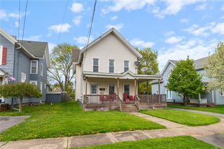37 Holley Street, Lyons, NY 14489