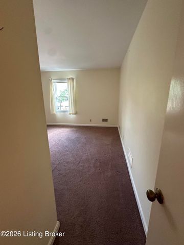 2707 Langdon Dr, Louisville, KY 40241