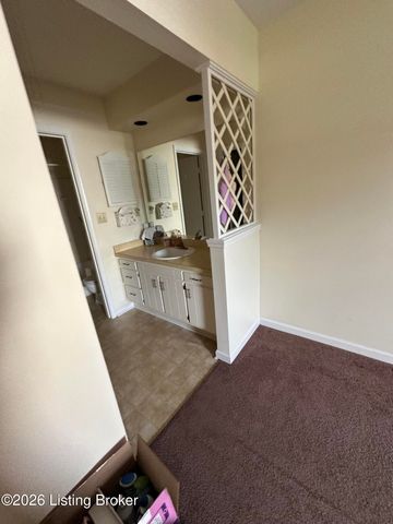 2707 Langdon Dr, Louisville, KY 40241