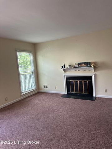 2707 Langdon Dr, Louisville, KY 40241